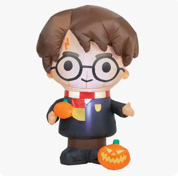 4.5-ft. Harry Potter inflatable with pumpkin and jack-o'-lantern - NIB - Picture 2 of 4